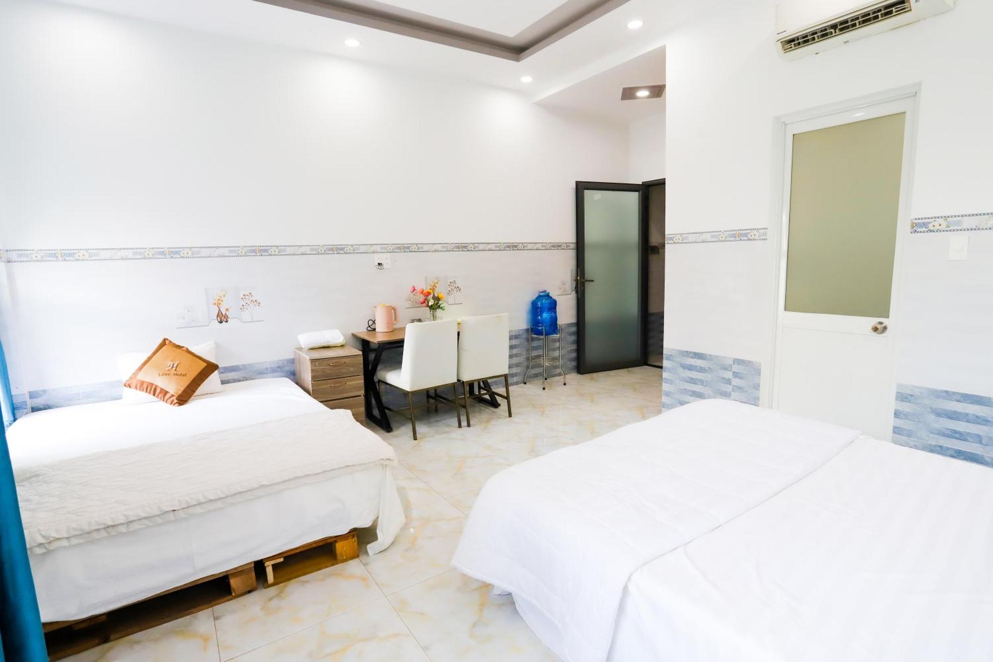 Hotel Tram Anh Nhon Trach Екстериор снимка