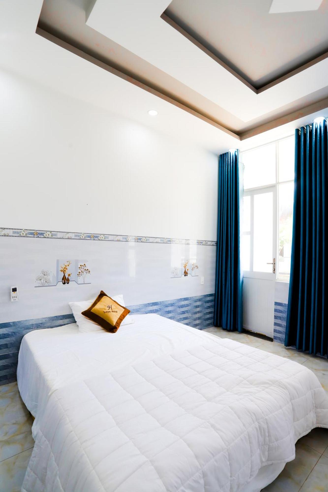 Hotel Tram Anh Nhon Trach Екстериор снимка